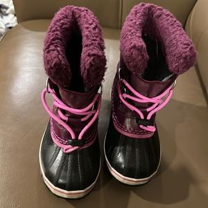 Sorry snow boots for girls